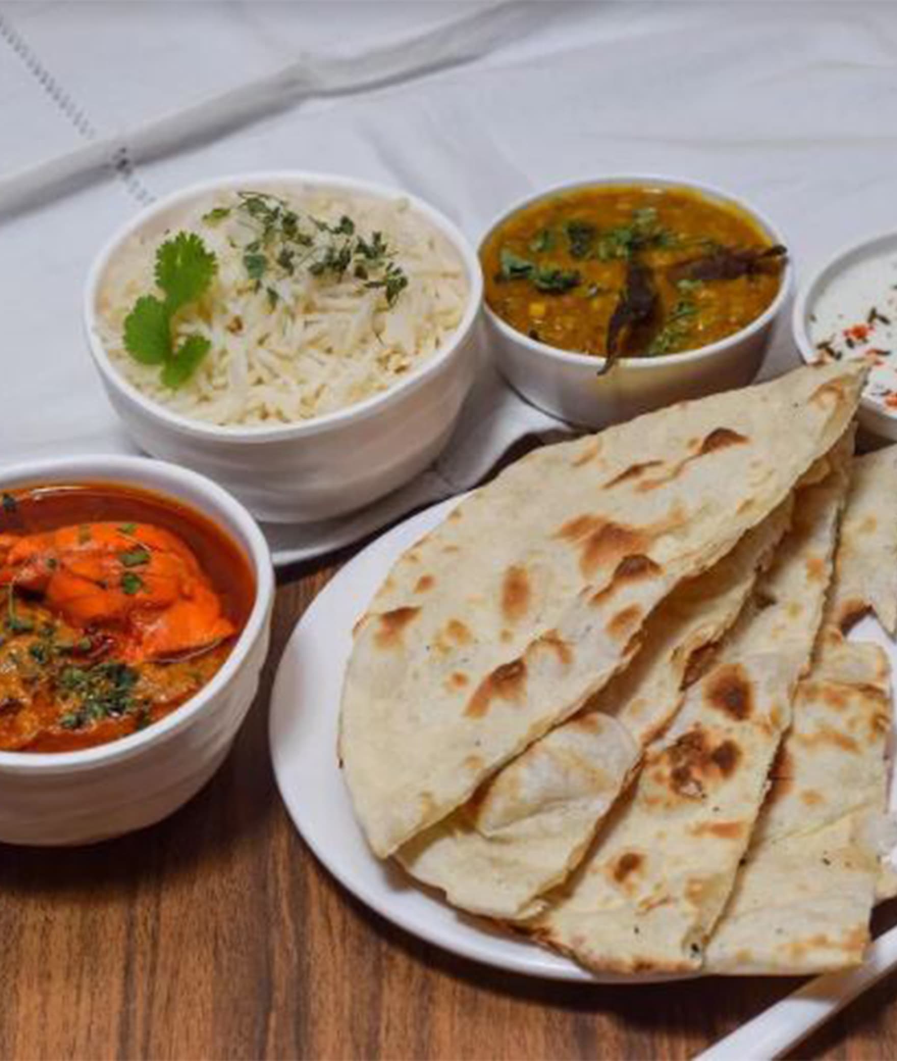 Desi Khana - Logo