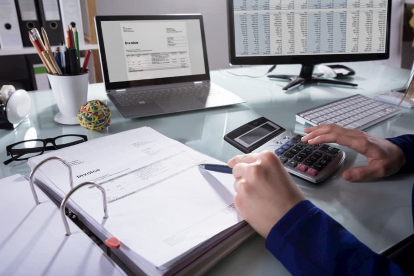 Desley Brunette Chartered Accountant - Cover photo