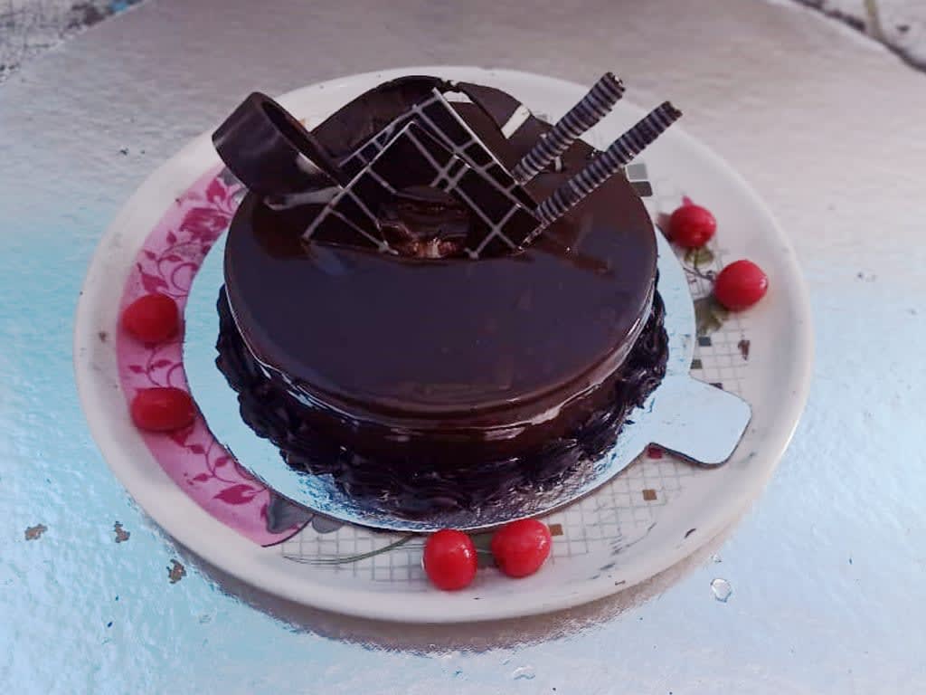 Dessertopia - Logo