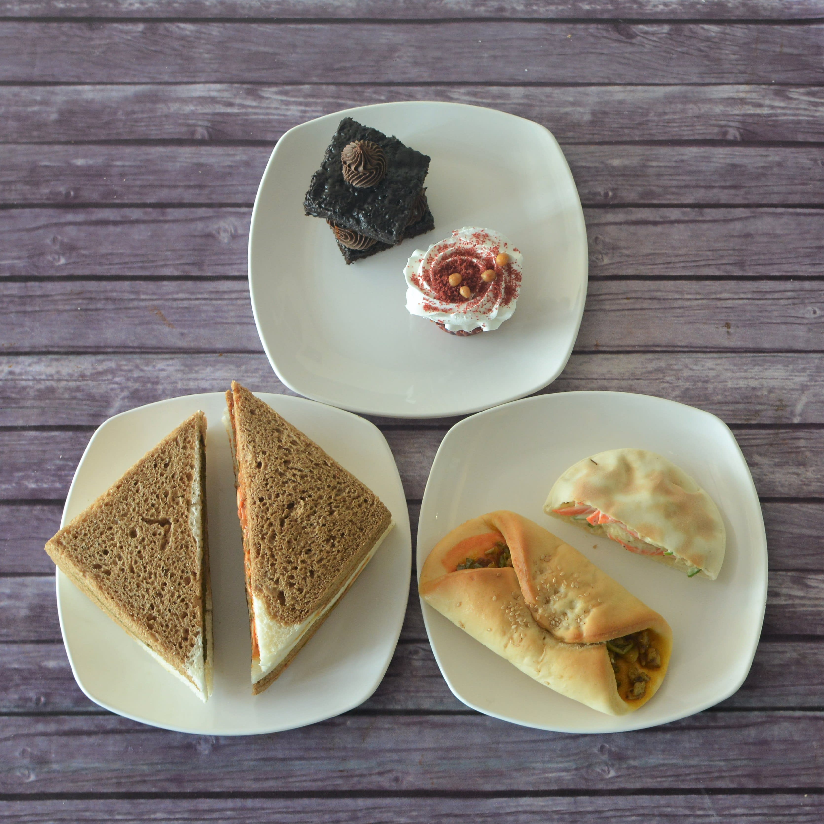 Desserts and More - Logo