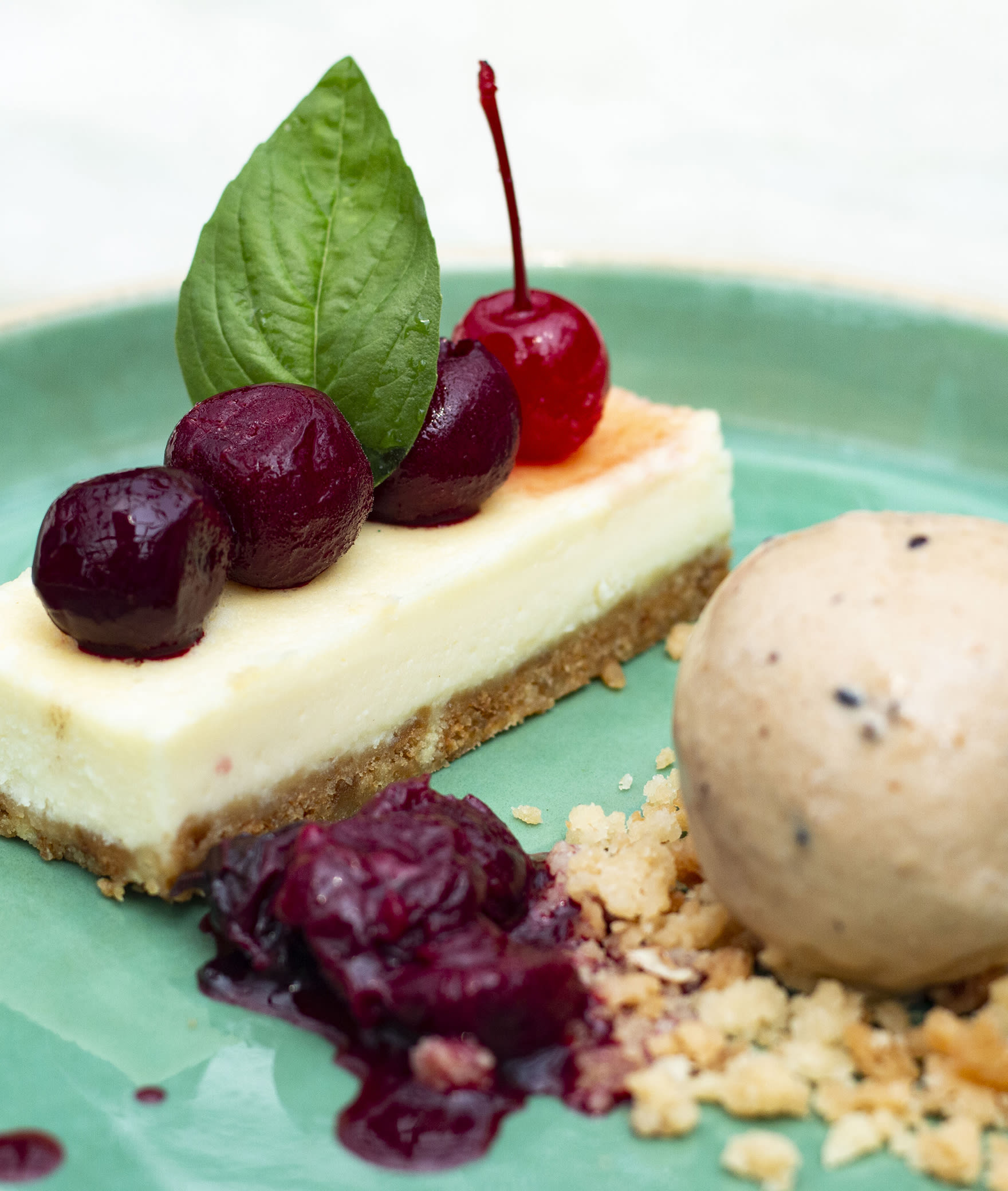 Desserts by What the Ale?! - Logo