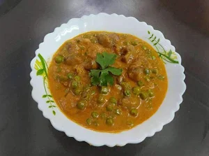 Devbhumi Food Chacha - Logo