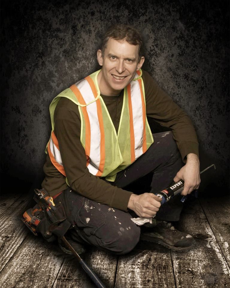 Devine Hands Ottawa Handyman Service - Logo