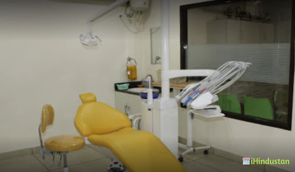 Dewan's Dental Care - Logo