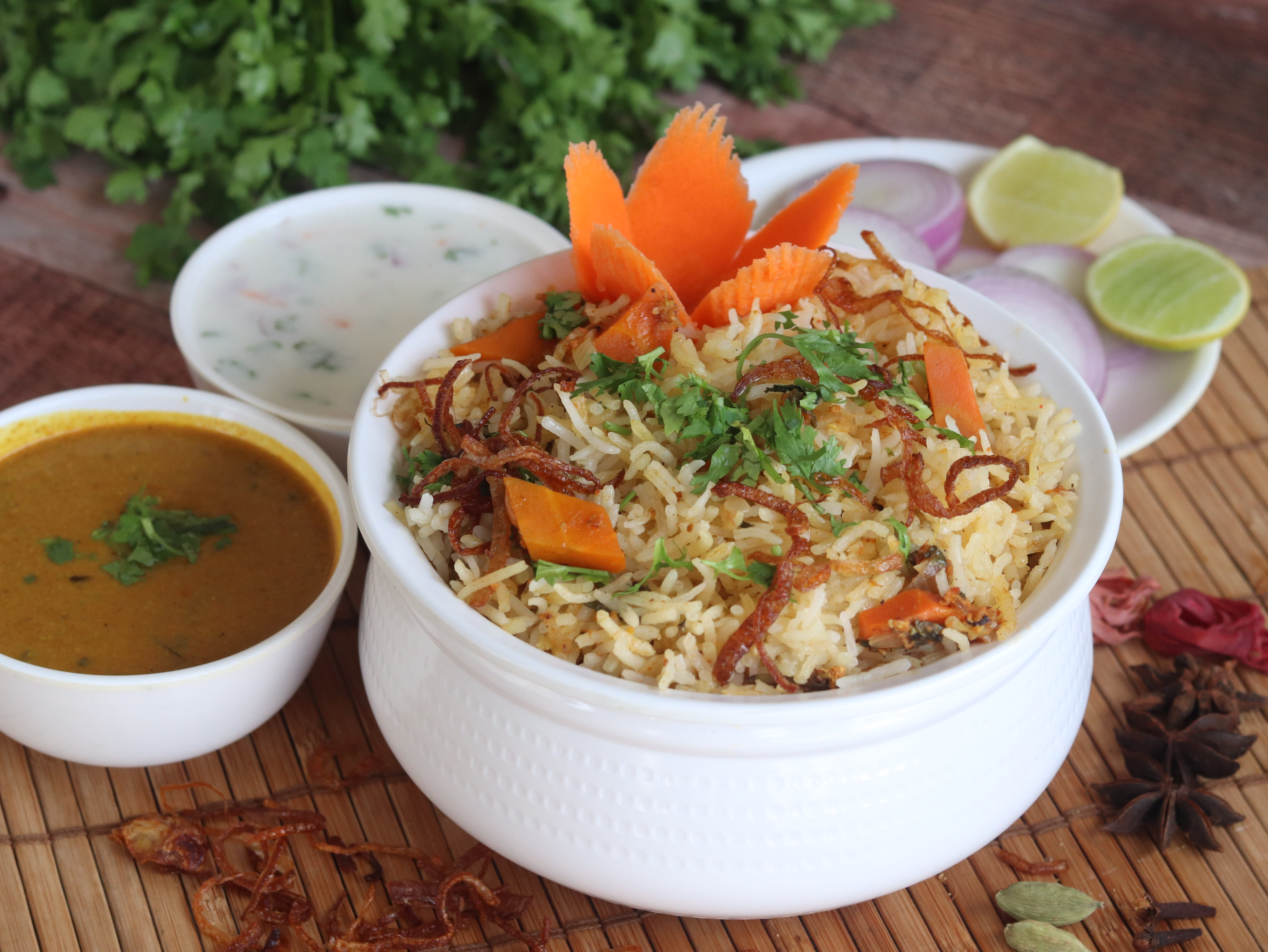 DHAAKAD BIRYANI HOUSE - Logo