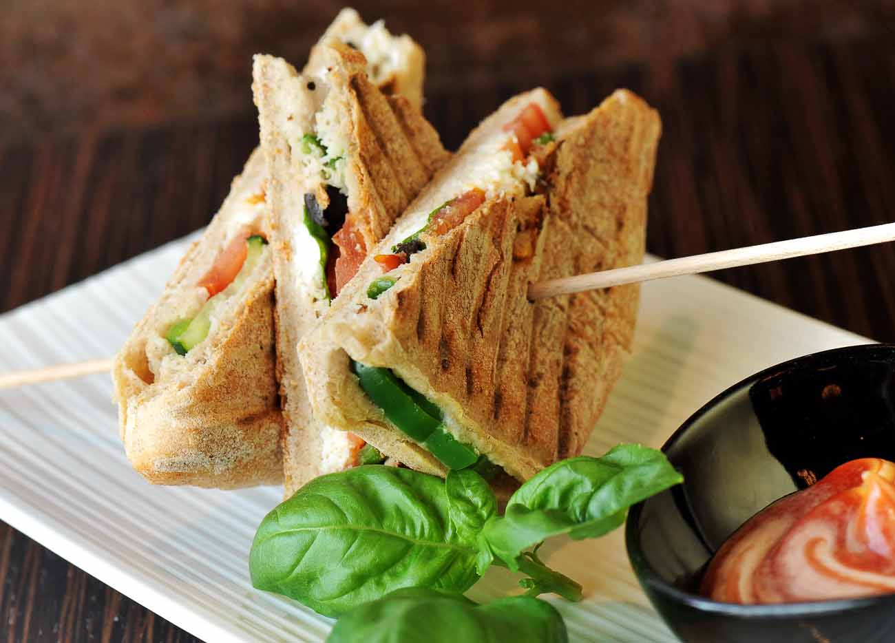 Dharma's Sandwich - Logo