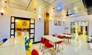 Dharma Vaishno Dhaba - Cover photo
