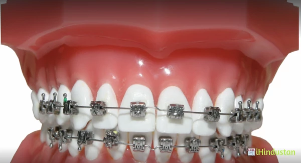 Dhasaa dental clinic - Logo