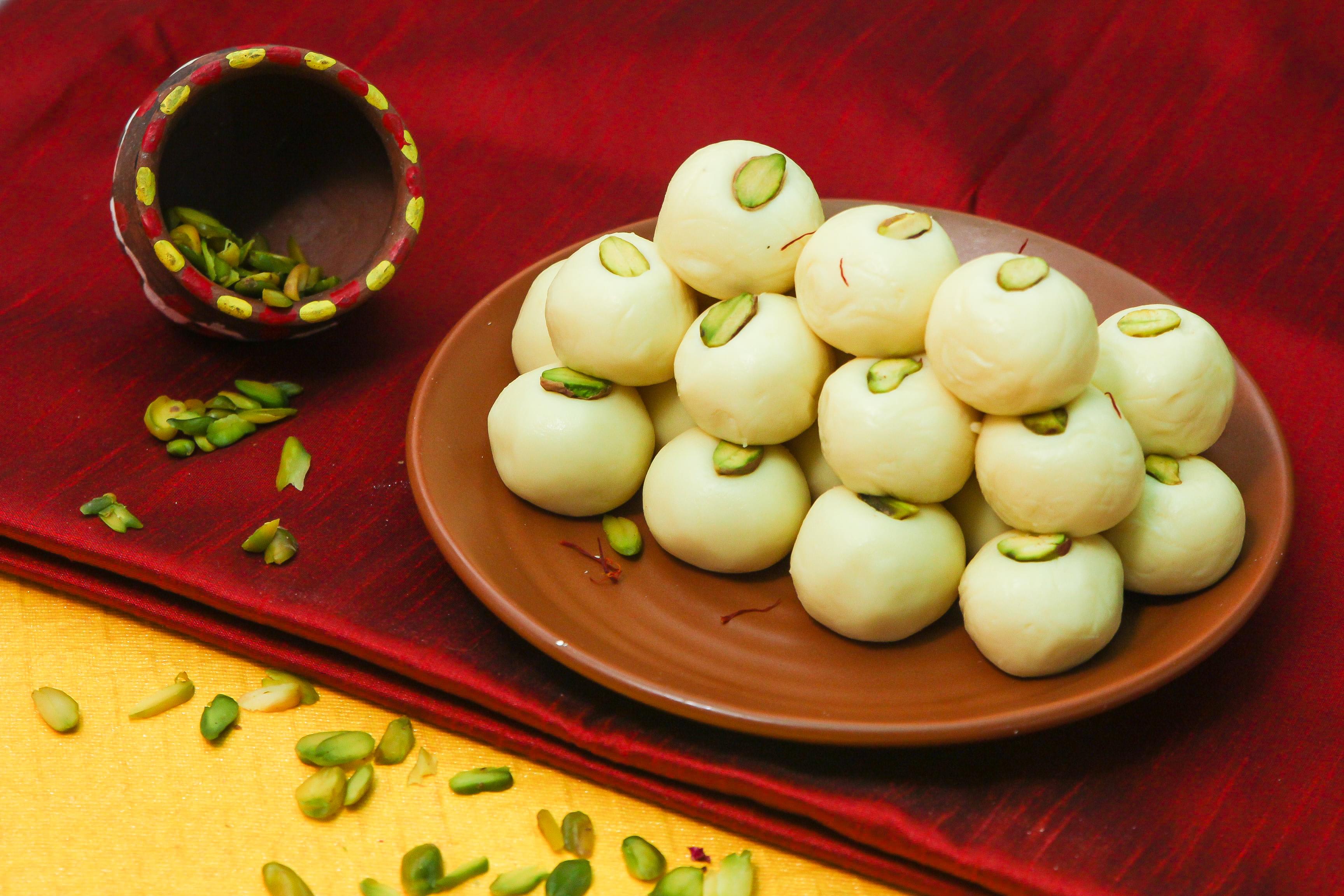 Dhorajiwala Sweets And Namkeen - Logo