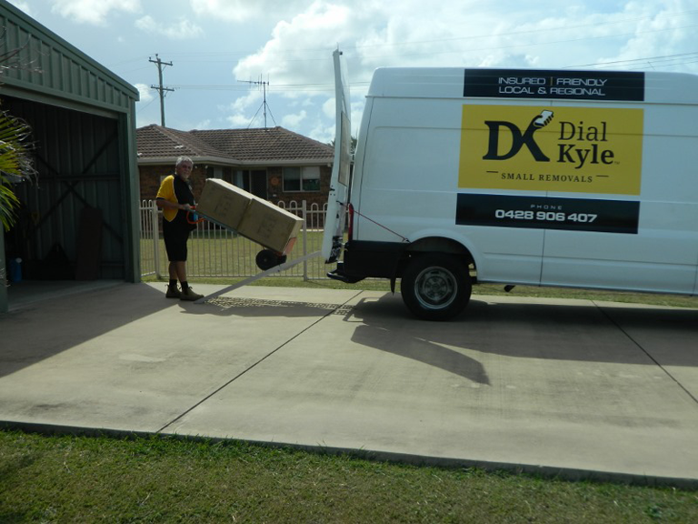 Dial Kyle Small Removals - Cover photo