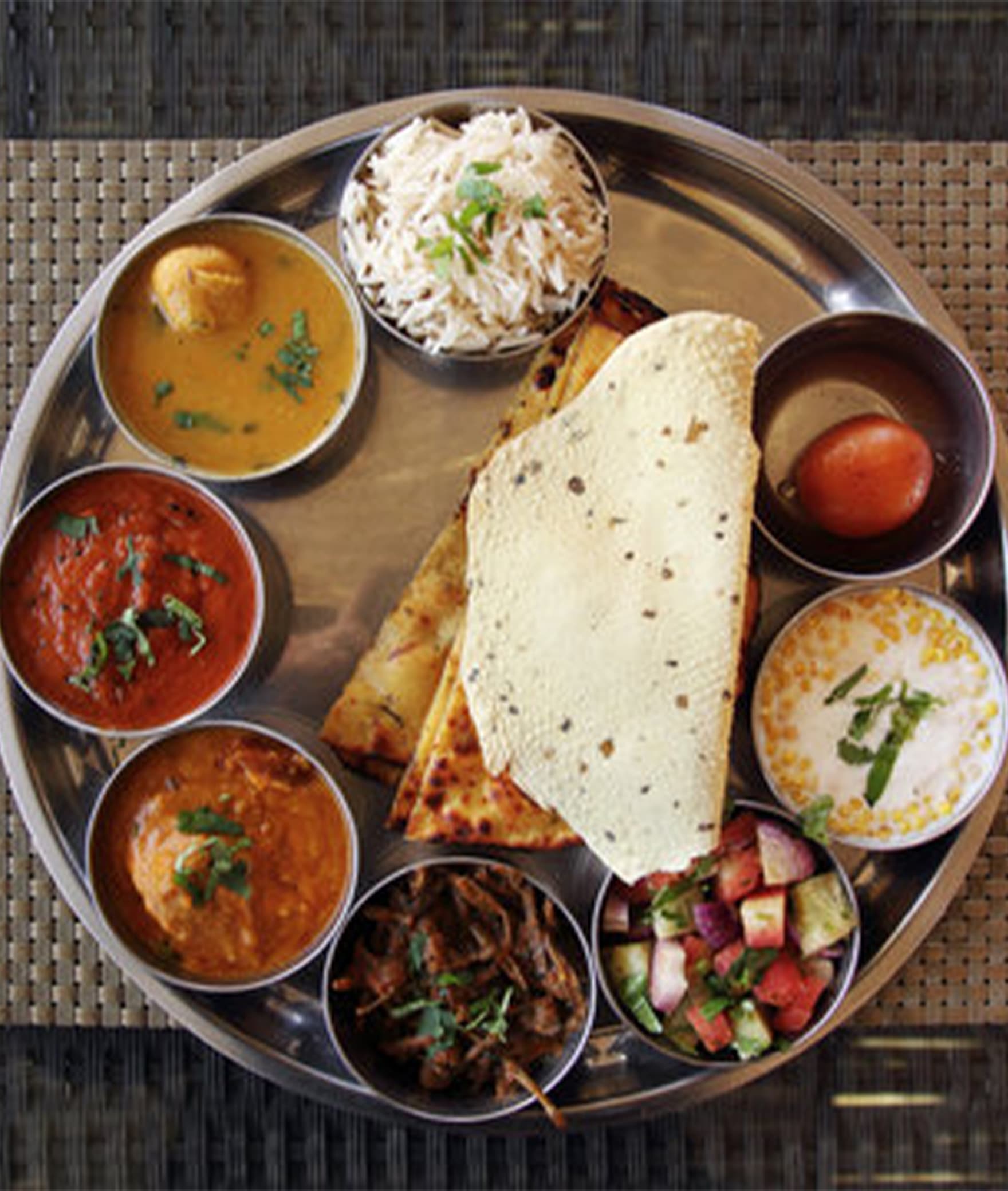Dilli Wali Thali - Logo