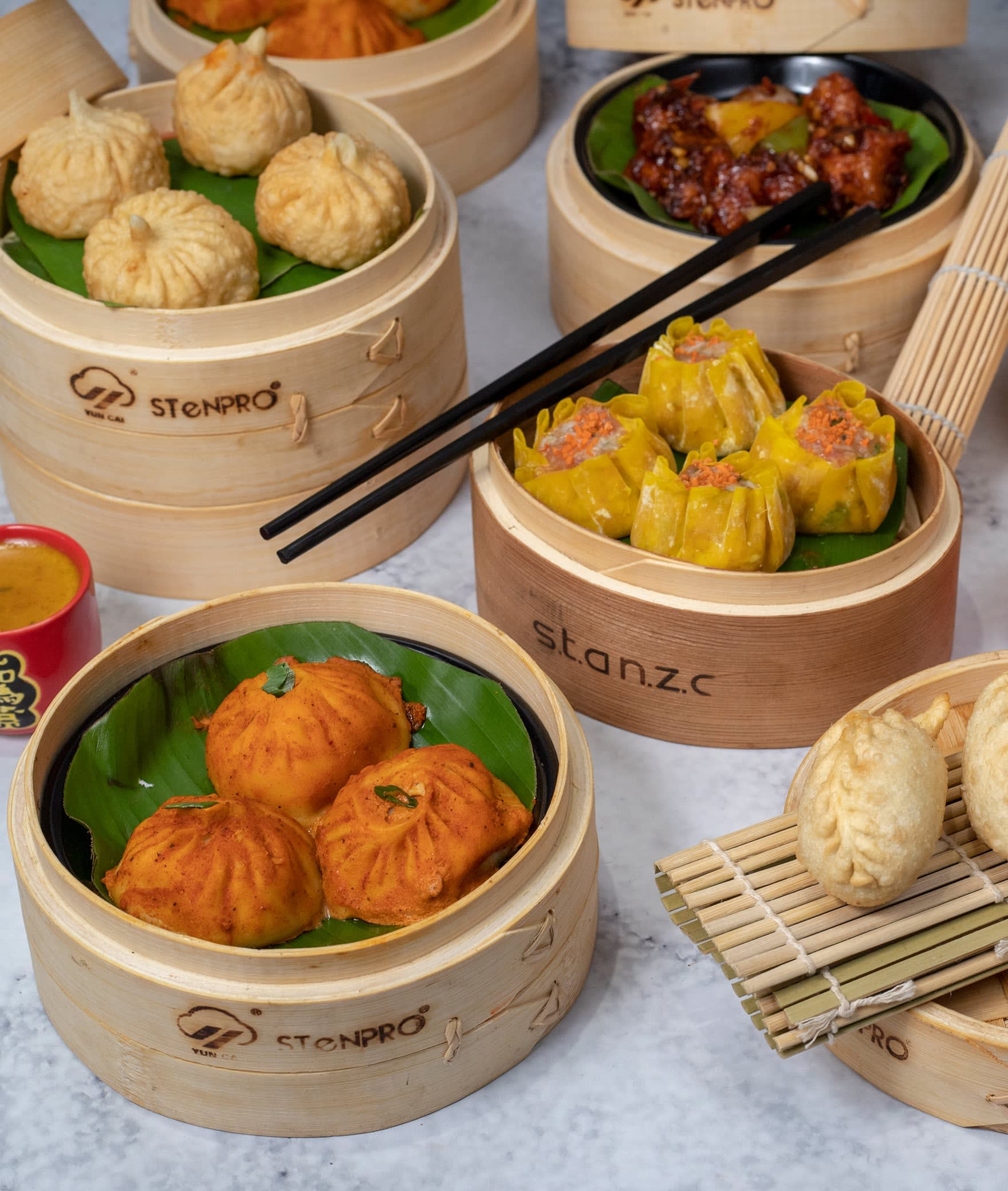 DIMSUM (MOMO) EXPRESS - Logo