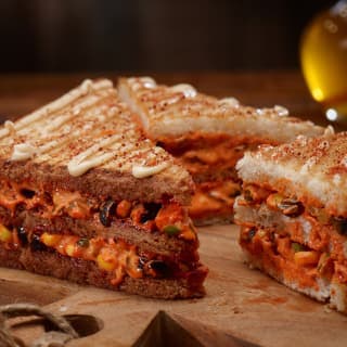 Dipak Sandwich - Logo