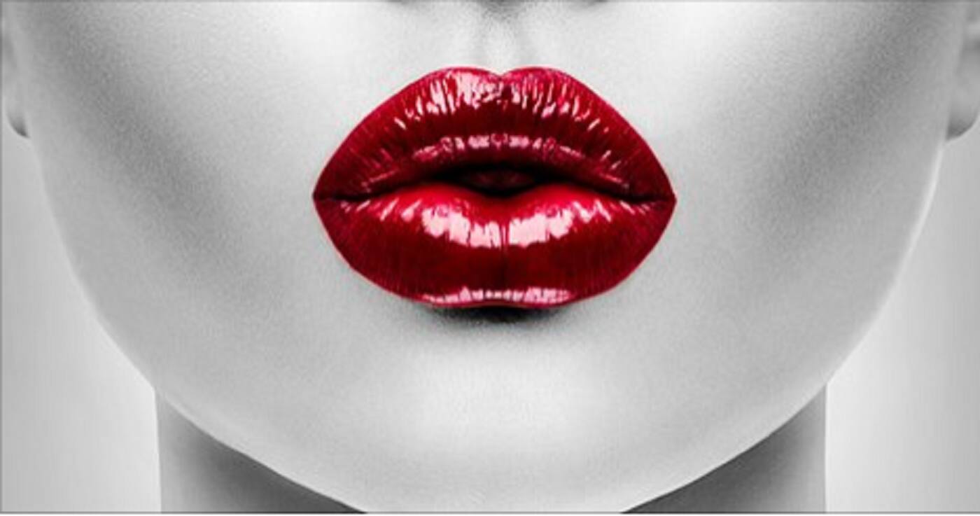 discreetlyyours.com.au - Logo