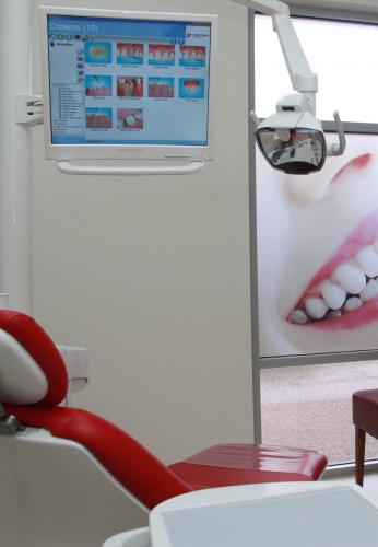 Divine Dental Centre - Logo