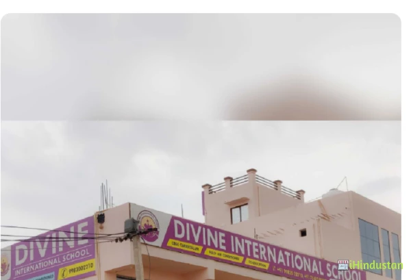 Divine International School - Logo