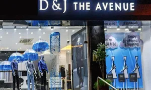 D&J The Avenue - Logo