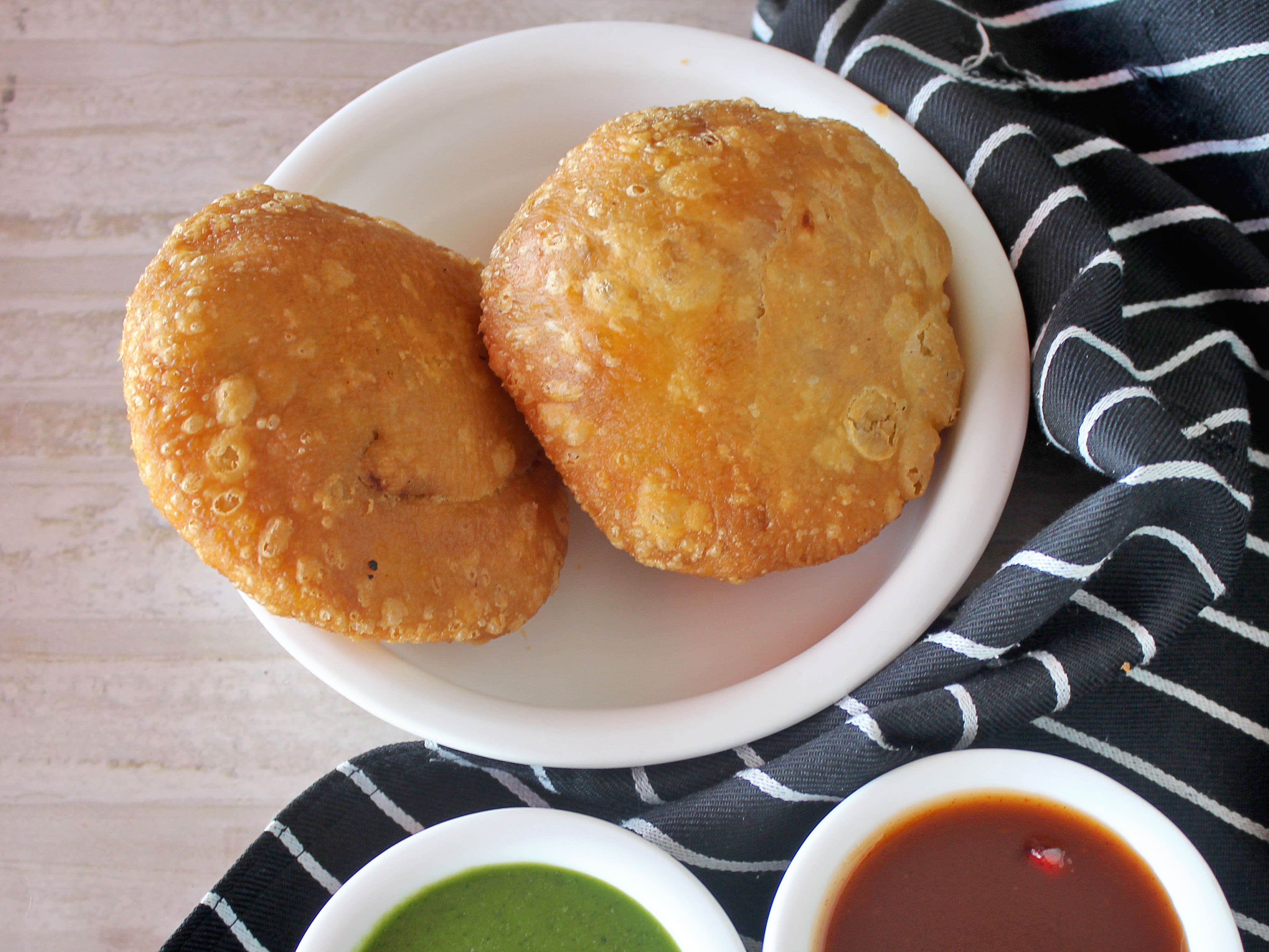 DK Kachori wale - Logo
