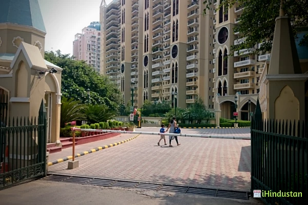 DLF Wellington Estate Gurgaon - Logo