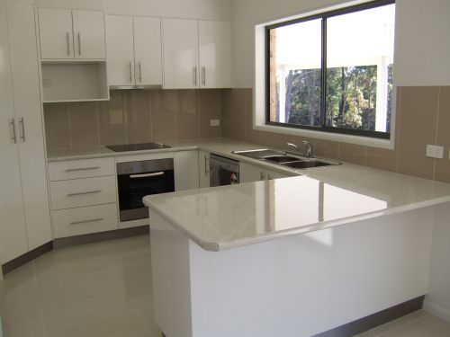 DMB Kitchens - Logo