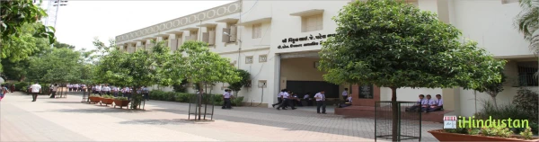 D.N.High School - Logo