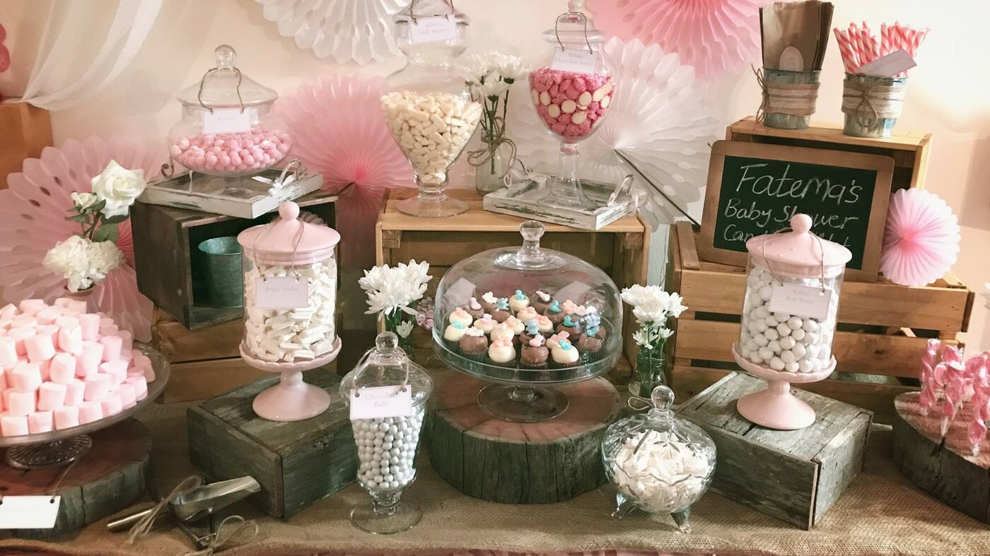 Dolly Lolly Bar - Logo