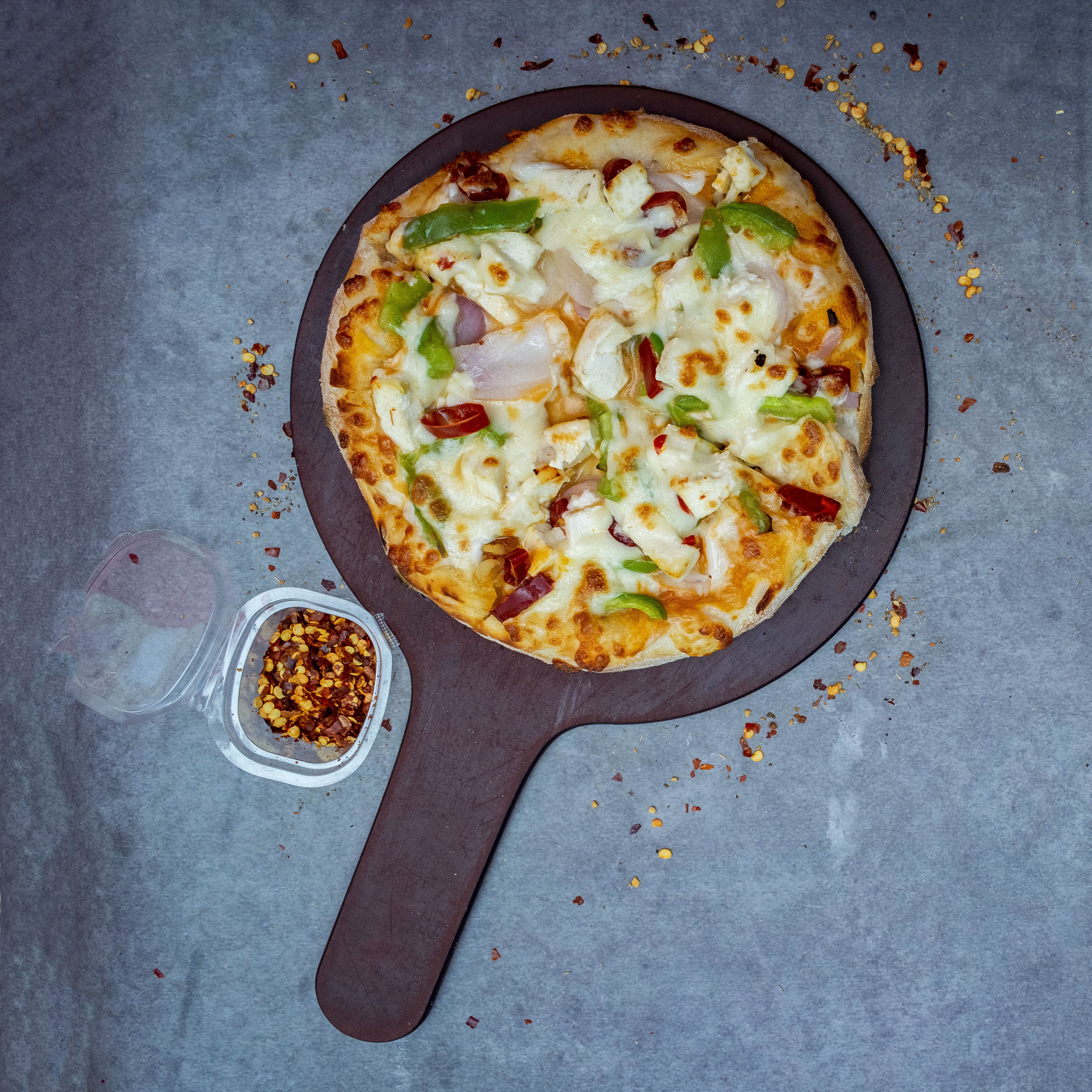Dominic Pizza , Pasta &Burgers - Logo