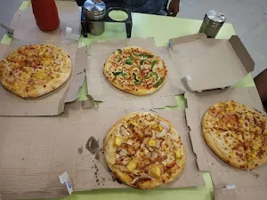 Domino's Pizza - Logo