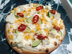Doms Pizza 1 - Logo