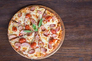 Donatoz Pizza & Milk Shake - Logo