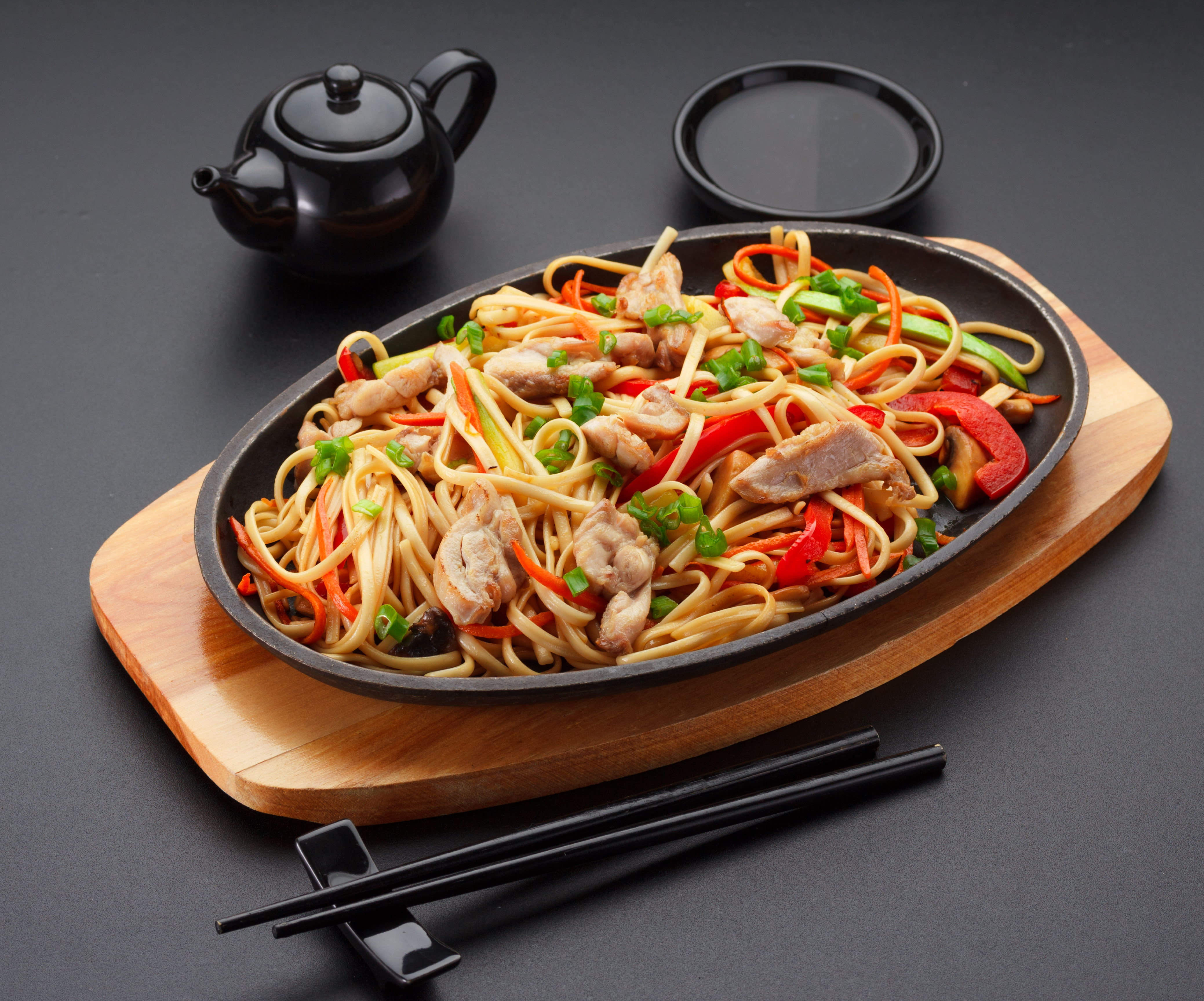 Dragon Noodles - Logo