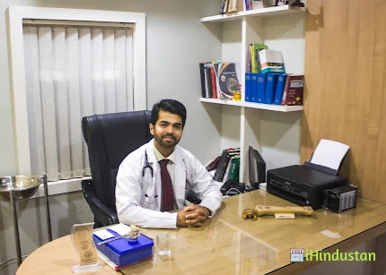 Dr Akshat Pandey - Logo