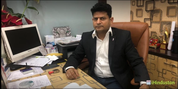 Dr.Alok Maheshwari - Logo