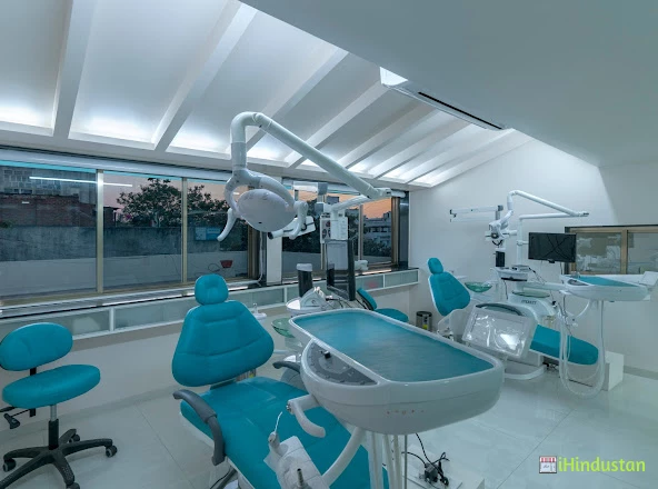 Dr. Anuj Barolia's Dental Studio & Implant Clinic - Logo