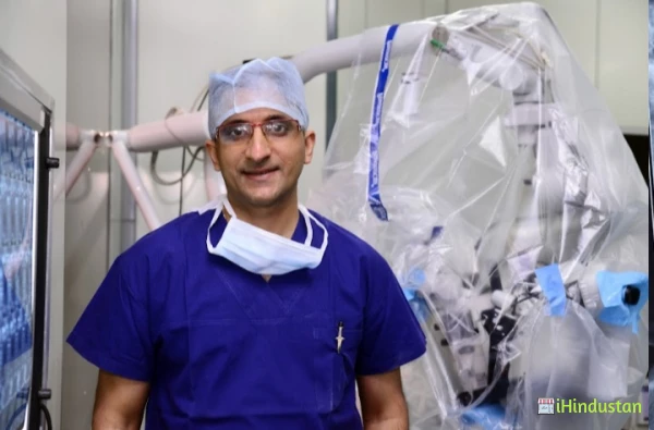 Dr Asheesh Tandon - Logo