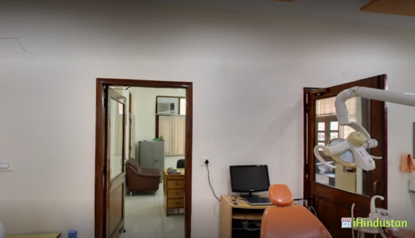 DR.BHANOT’S DENTAL AND IMPLANT CENTRE - Logo