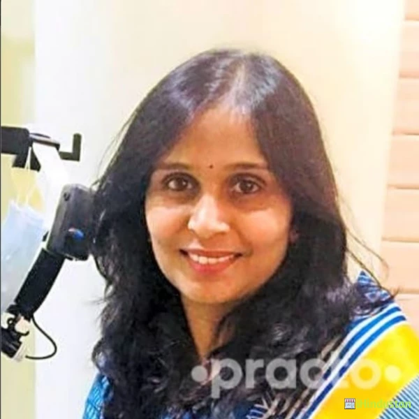 Dr. Darshna Solanki - Logo