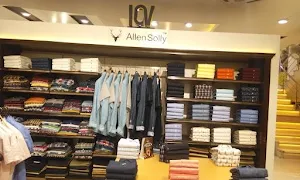 DressLand - Logo
