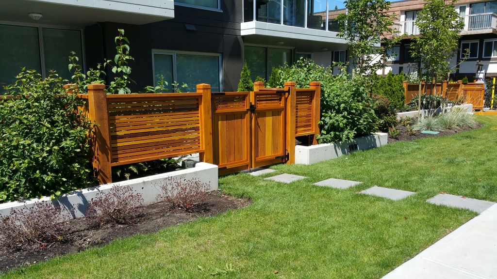 Dream Home Fencing - Logo