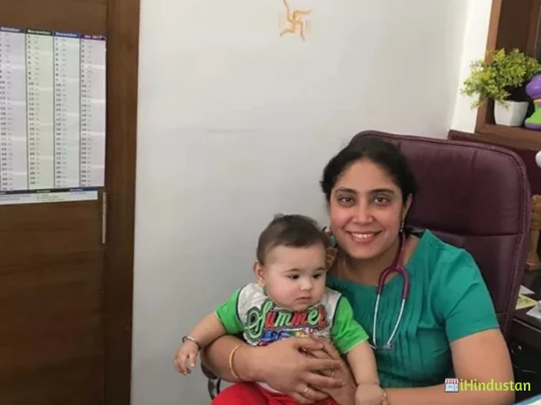 Dr Ena Chopra Kohli - Logo
