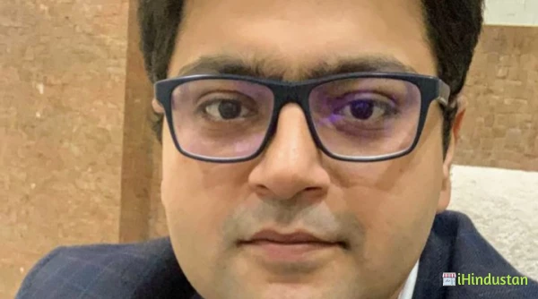 Dr. Himanshu yadav - Logo
