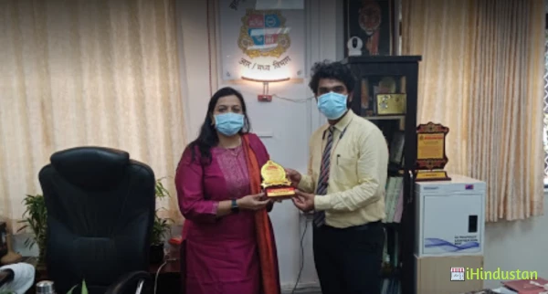 Dr. Ishan B. Thakkar - Logo