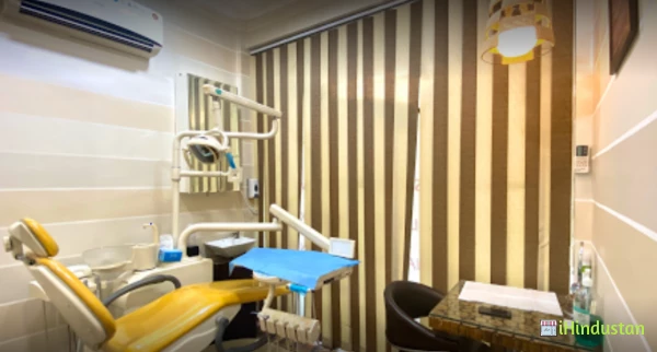 Dr.Kalra's Dental Clinic - Logo