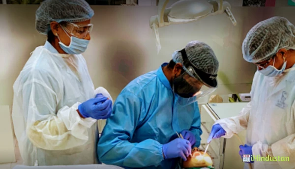 Dr Karne's Smile up Dental clinic. - Logo
