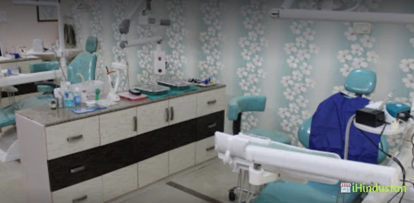 Dr. Loomba' s Family Dental Clinic - Logo
