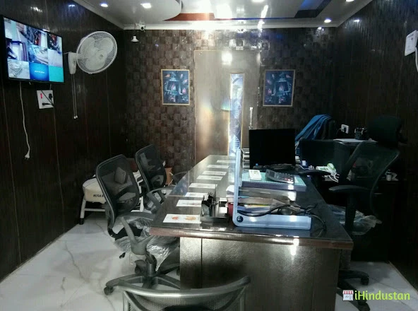 DR Makkar Multispeciality Clinic - Logo