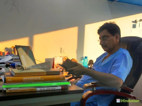 Dr. Manoj Khanna in Kolkata - Logo