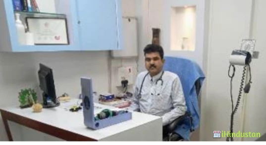 Dr Manoj Kumar - Logo