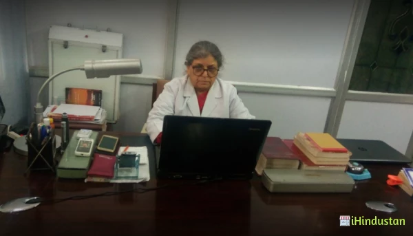 Dr. Meera D'Castro - Logo