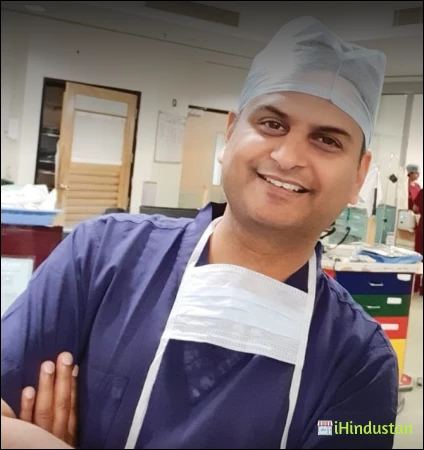 Dr Mohit Sharma - Logo